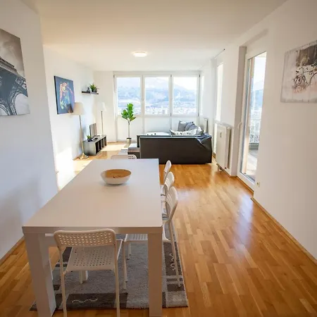 Of I Free Parking Apartman *